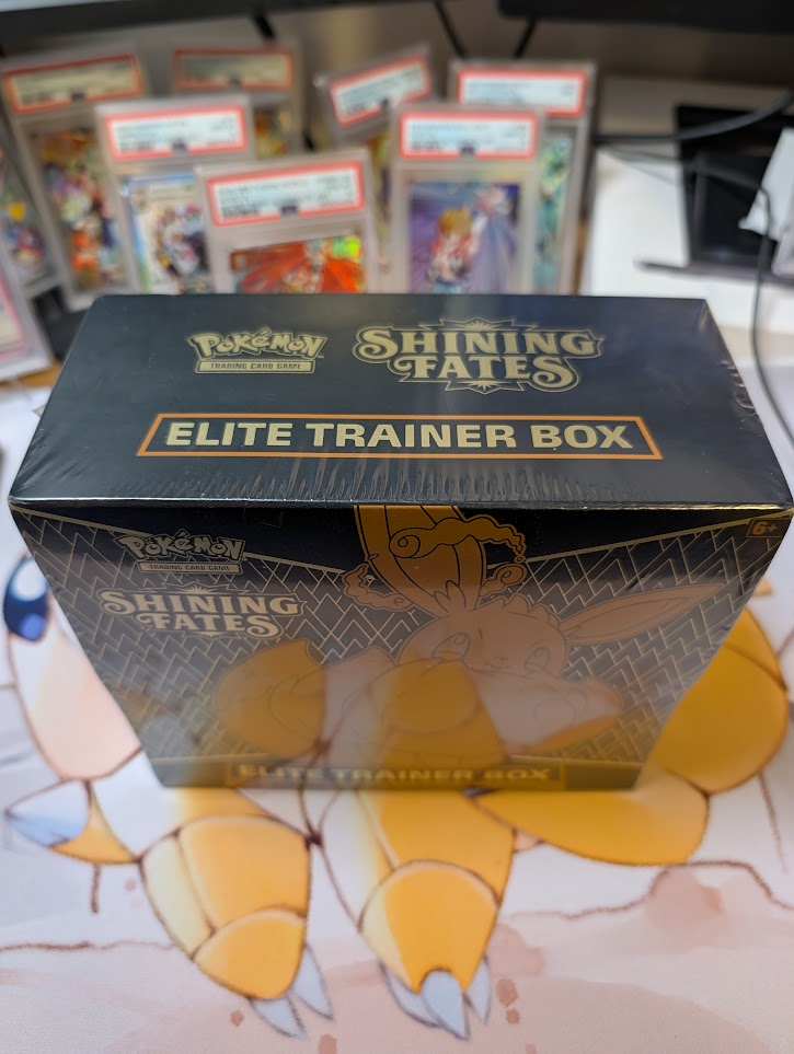 Pokémon TCG: Shining Fates Elite Trainer Box